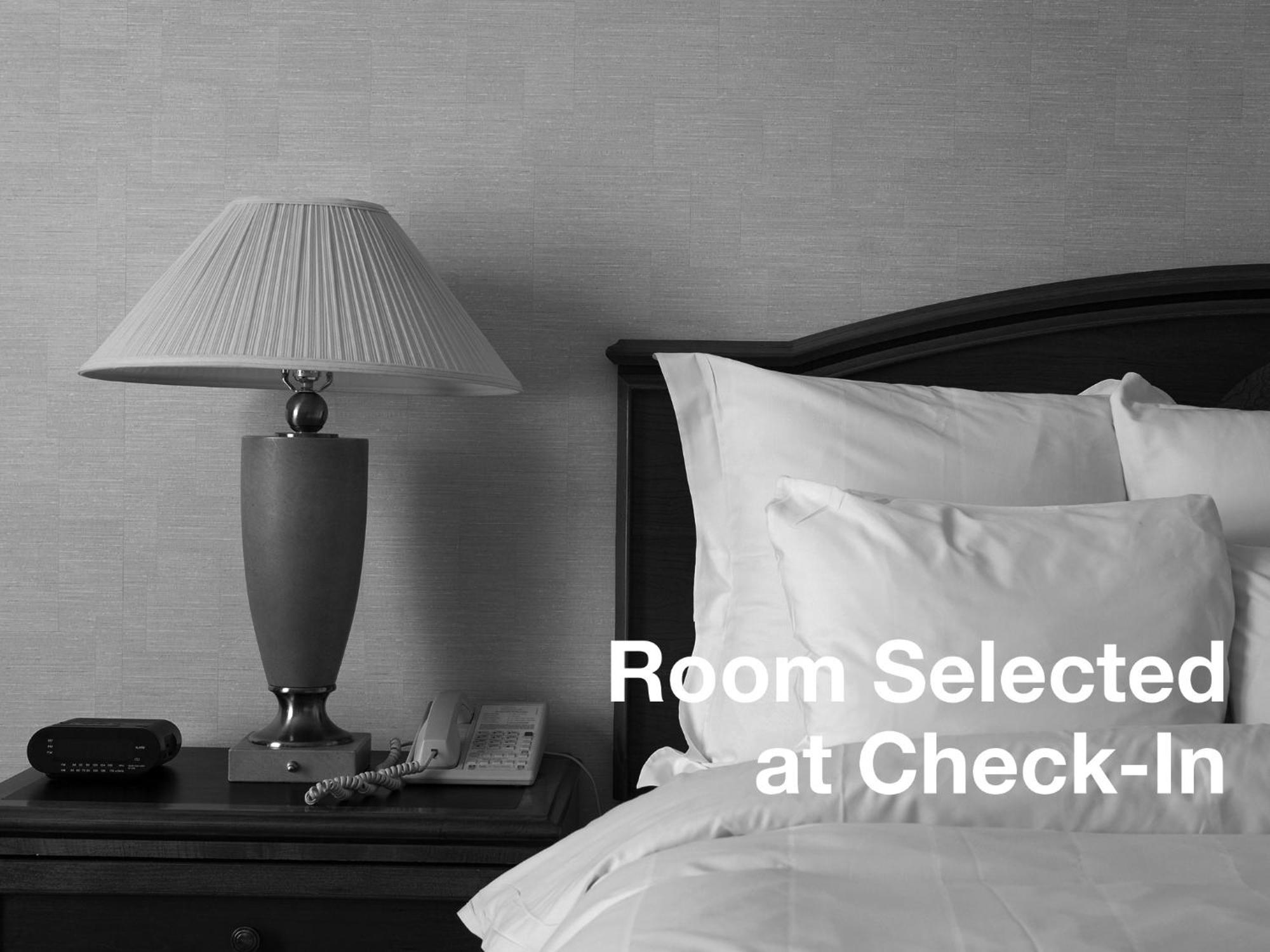 Waters Edge Hotel Тибурон Стая снимка