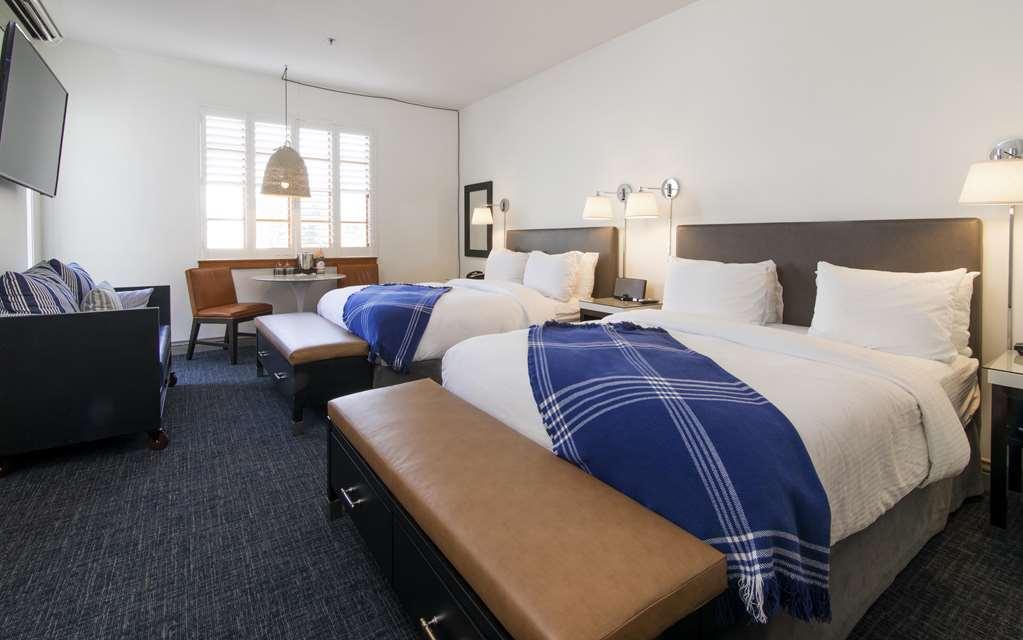 Waters Edge Hotel Тибурон Стая снимка